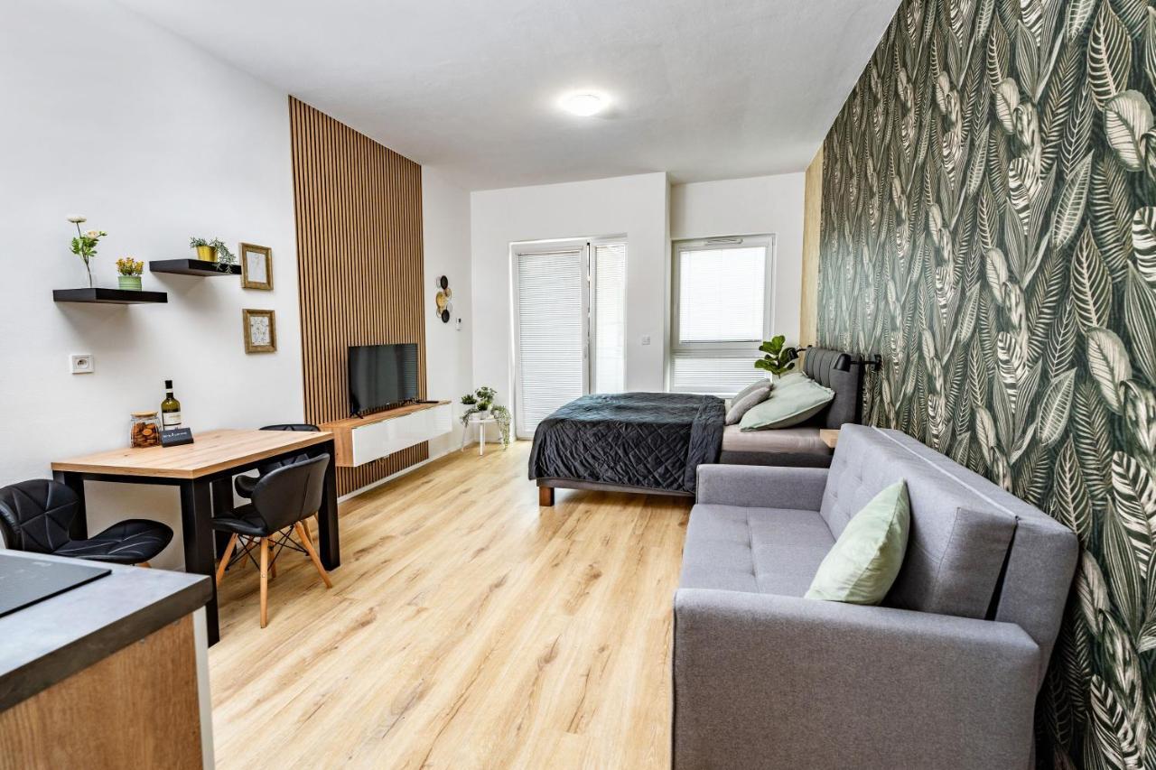 Wolkerovka Apartment 2 Оломоуц Екстер'єр фото